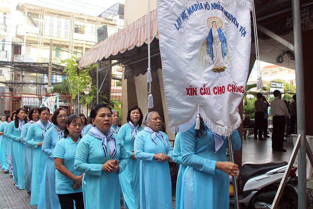 Vietnamese Catholics Maintain Traditions Of Marian Devotion Uca News